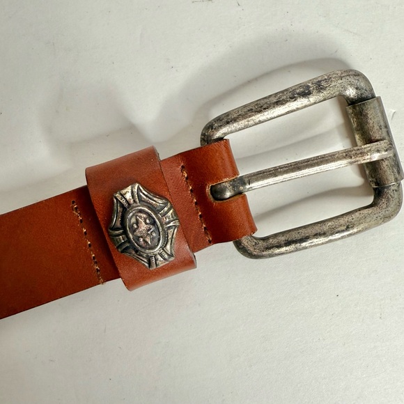 NEIMAN MARCUS Vintage Brown Leather Pewter Coastal Cowgirl Conch Belt Sz Large - Picture 14 of 16